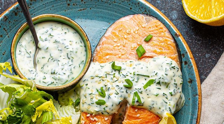 Ryba w sosie śmietanowym z koperkiem: bezpieczeństwo ryb, zachowanie kwasów omega-3 i witamin